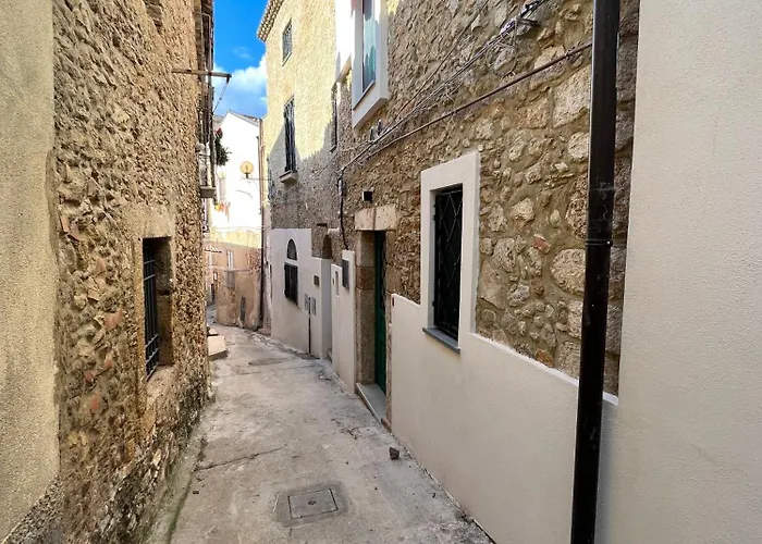 Residenza Ucci Ali - Xs